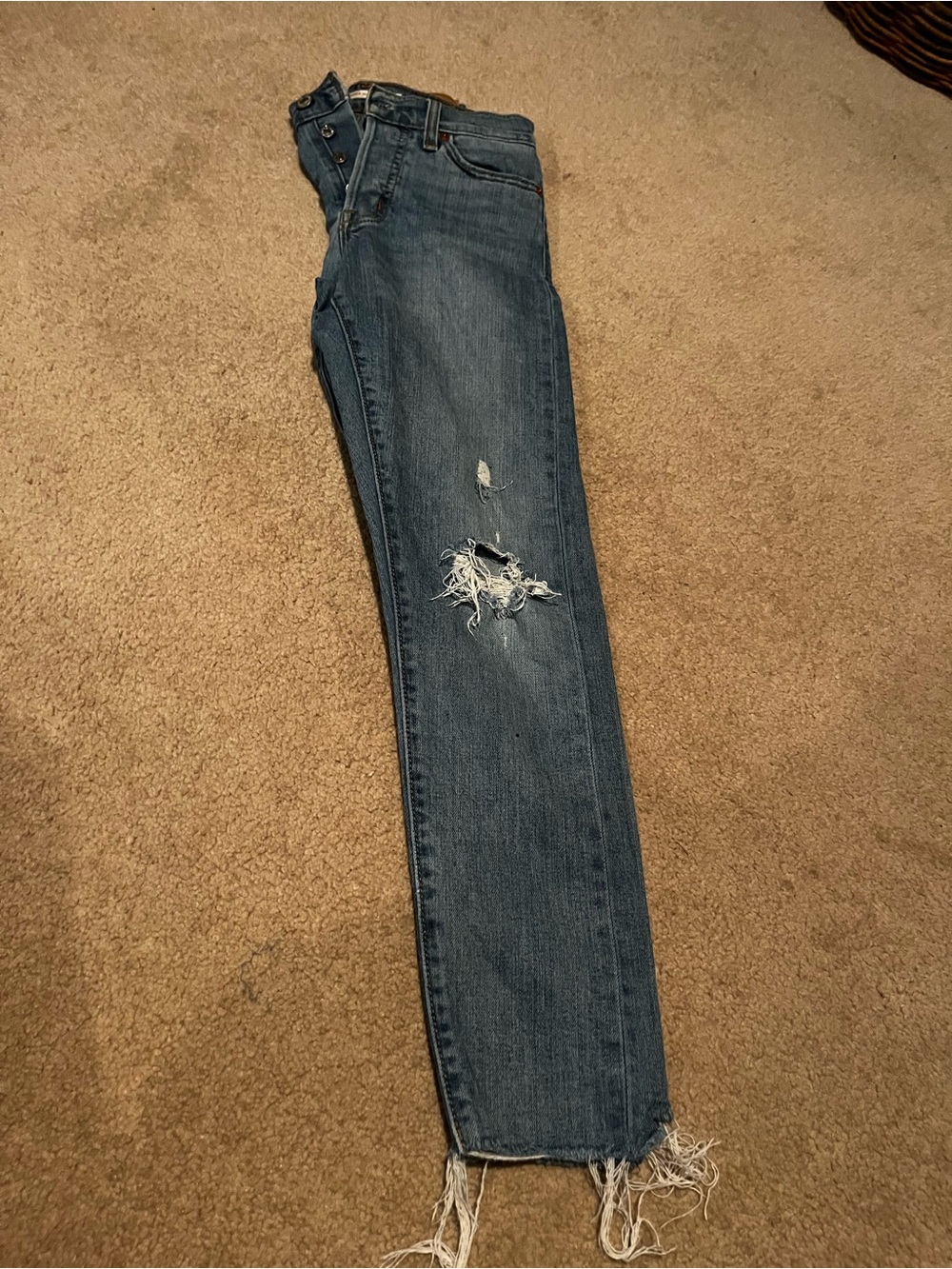 Levi's Wedgie Skinny Medium Blue Distressed Ankle Skinny Jeans